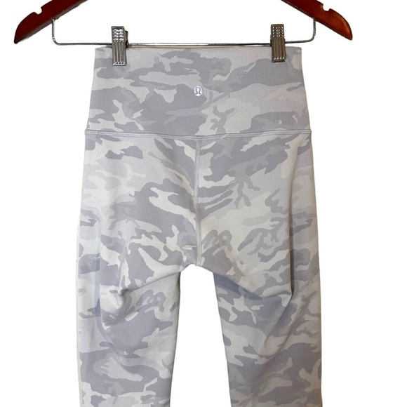 Lululemon Wunder Under High-Rise Tight 25" *Luxtreme Camo - Picture 11 of 14